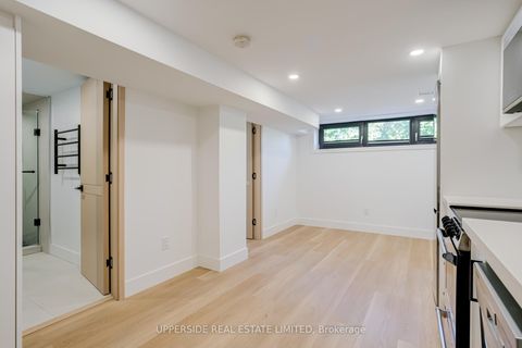 Photo 32 at 61 Marlin Court, London, Newmarket