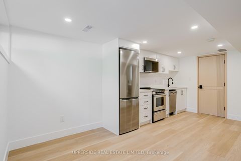 Photo 33 at 61 Marlin Court, London, Newmarket