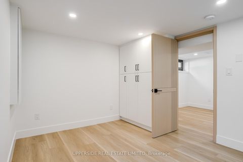 Photo 35 at 61 Marlin Court, London, Newmarket