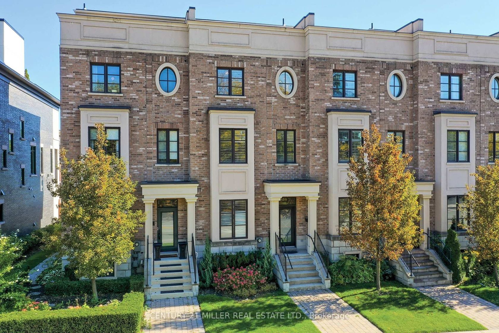 216 Rebecca Street, CO Central, Oakville 