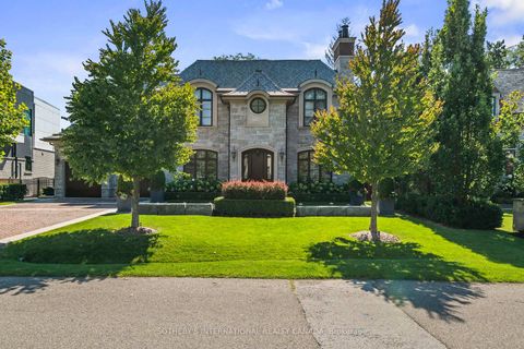 Photo 1 at 29 Twyford Road, Rosethorn, Toronto