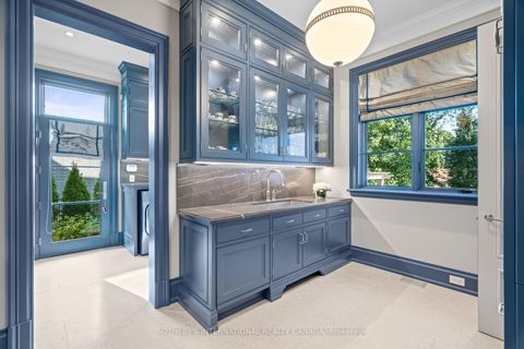 Photo 13 at 29 Twyford Road, Rosethorn, Toronto