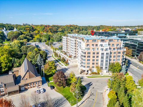 Photo 4 at 402 - 10 Old York Mills Road, York Mills, Toronto