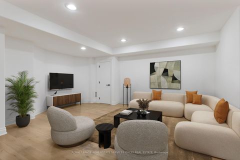 Photo 32 at 33 Webster Avenue, Annex, Toronto