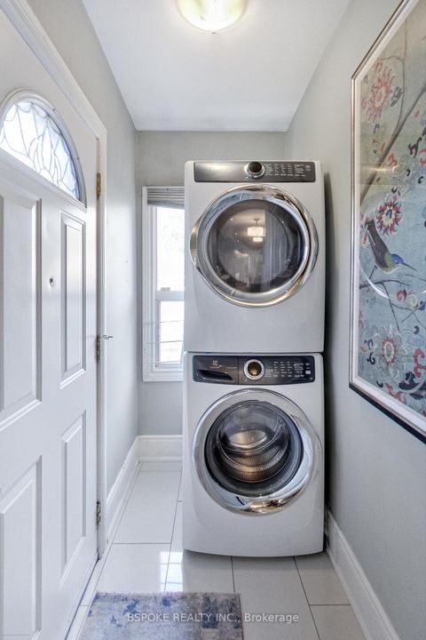 Photo 4 at 641 Ossington Avenue, Little Italy, Toronto Photo 4 at 641 Ossington Avenue, Little Italy, Toronto