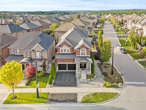 Photo 1 at 30 Fairmont Ridge, Nobleton, King Photo 1 at 30 Fairmont Ridge, Nobleton, King