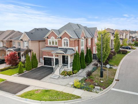 Photo 2 at 30 Fairmont Ridge, Nobleton, King Photo 2 at 30 Fairmont Ridge, Nobleton, King