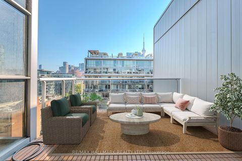 Photo 10 at 910 - 60 Bathurst Street, Niagara, Toronto