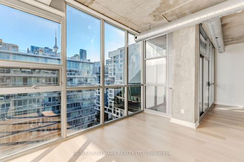 Photo 17 at 910 - 60 Bathurst Street, Niagara, Toronto