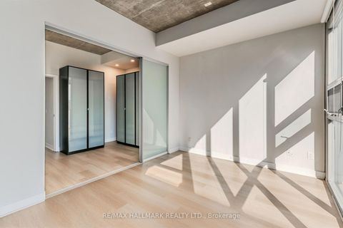 Photo 18 at 910 - 60 Bathurst Street, Niagara, Toronto