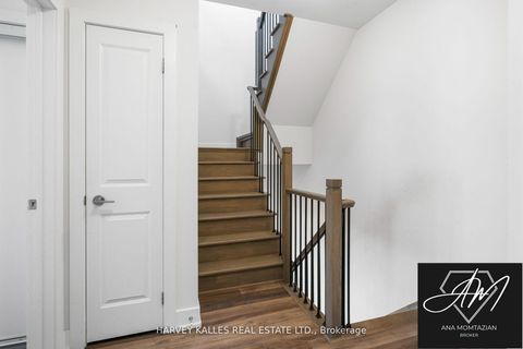 Photo 15 at 1 - 9 Phelps Lane, Oak Ridges, Richmond Hill