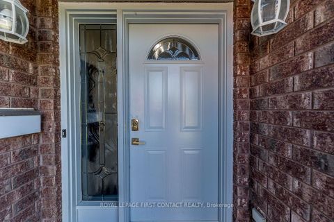 Photo 2 at 1 Lang Drive, Northwest, Barrie