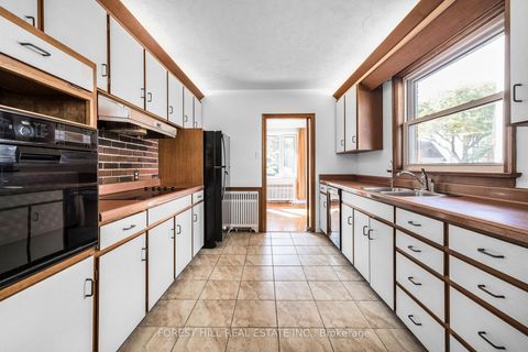 Photo 5 at 18 Irvington Crescent, Willowdale East, Toronto