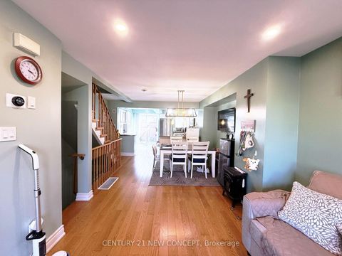 Photo 4 at 107 - 18 Clark Avenue W, Yorkhill, Vaughan