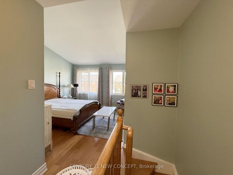 Photo 22 at 107 - 18 Clark Avenue W, Yorkhill, Vaughan