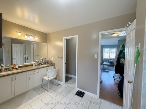 Photo 27 at 107 - 18 Clark Avenue W, Yorkhill, Vaughan