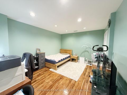 Photo 29 at 107 - 18 Clark Avenue W, Yorkhill, Vaughan