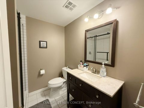 Photo 31 at 107 - 18 Clark Avenue W, Yorkhill, Vaughan