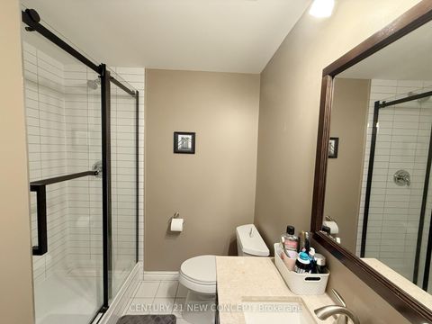 Photo 32 at 107 - 18 Clark Avenue W, Yorkhill, Vaughan