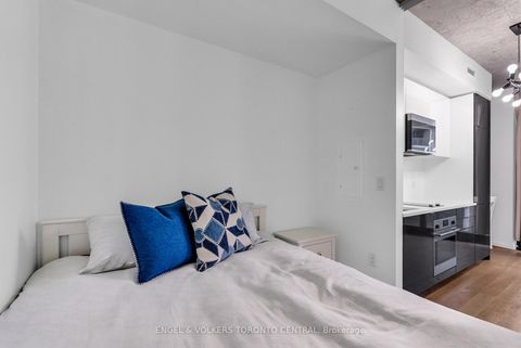 Photo 13 at 310 - 21 Lawren Harris Square, Moss Park, Toronto