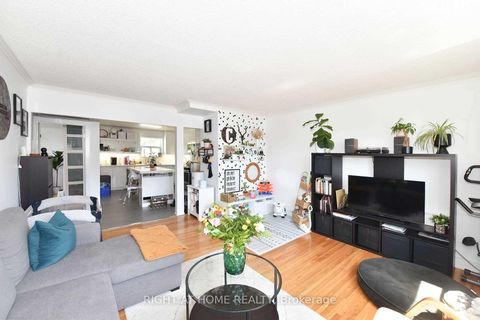 Photo 13 at 121 Fourth Street, New Toronto, Toronto