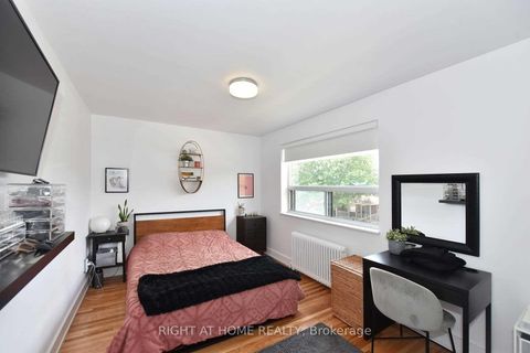 Photo 14 at 121 Fourth Street, New Toronto, Toronto