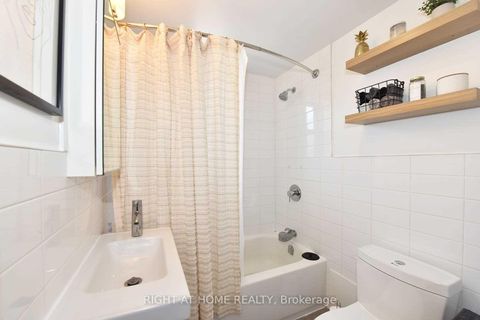 Photo 16 at 121 Fourth Street, New Toronto, Toronto