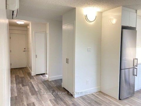 Photo 20 at 121 Fourth Street, New Toronto, Toronto