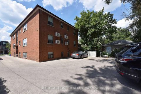 Photo 36 at 121 Fourth Street, New Toronto, Toronto