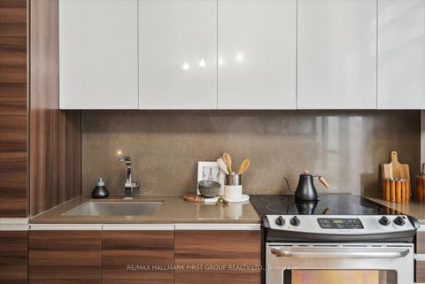 Photo 13 at 602 - 8 Gladstone Avenue, Little Portugal, Toronto