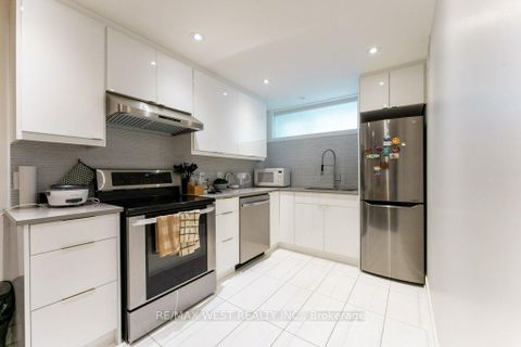 Photo 36 at 167 Quebec Avenue, High Park North, Toronto
