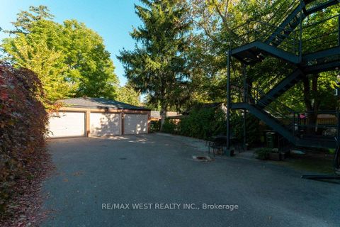 Photo 40 at 167 Quebec Avenue, High Park North, Toronto