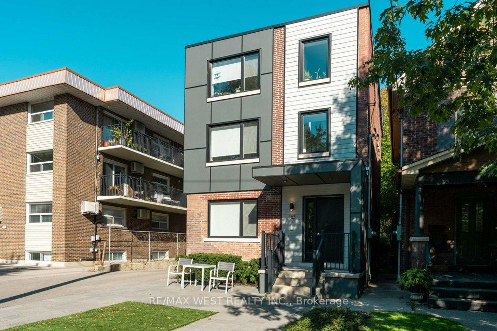 167 Quebec Avenue, High Park North, Toronto by Alessia Polo 167 Quebec Avenue, High Park North, Toronto