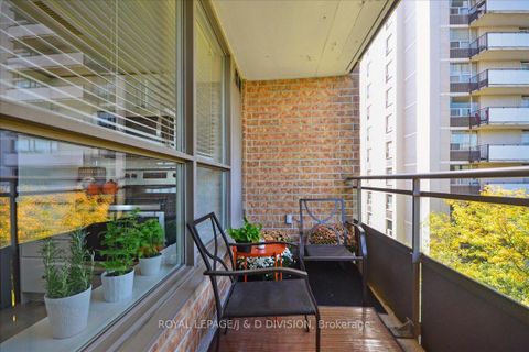 Photo 23 at 405 - 245 Davisville Avenue, Mount Pleasant East, Toronto