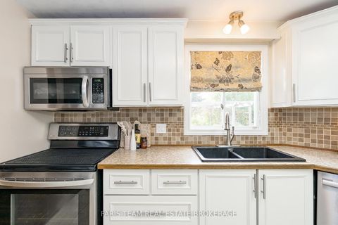 Photo 5 at 81 Corner Brook Trail, Alcona, Innisfil