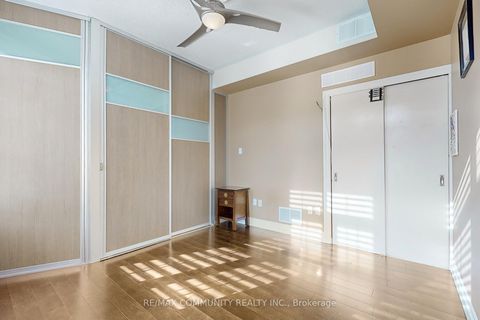 Photo 6 at 8 - 3030 Lakeshore Boulevard W, New Toronto, Toronto