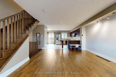 Photo 13 at 8 - 3030 Lakeshore Boulevard W, New Toronto, Toronto