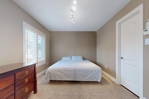 Photo 24 at 8 - 3030 Lakeshore Boulevard W, New Toronto, Toronto