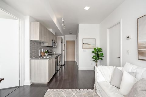 Photo 9 at 410 - 16 McAdam Avenue, Glen Park, Toronto Photo 9 at 410 - 16 McAdam Avenue, Glen Park, Toronto