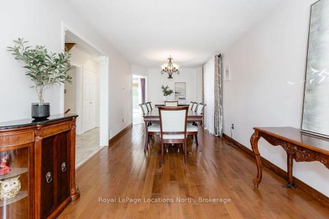 Photo 4 at 10 BARWICK Drive, West Bayfield, Barrie