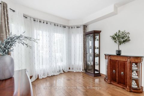 Photo 6 at 10 BARWICK Drive, West Bayfield, Barrie
