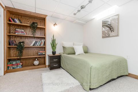 Photo 34 at 10 BARWICK Drive, West Bayfield, Barrie