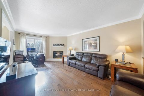 Photo 6 at 456 St Vincent Street, Cundles East, Barrie