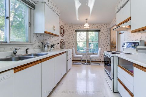 Photo 9 at 136 Stillwater Crescent, Branson, Toronto