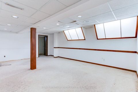 Photo 33 at 136 Stillwater Crescent, Branson, Toronto Photo 33 at 136 Stillwater Crescent, Branson, Toronto