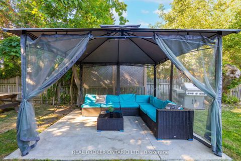 Photo 34 at 30 Presley Avenue, Birchmount, Toronto