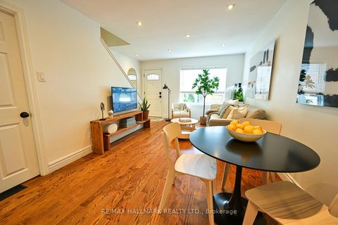 Photo 5 at 3318 Bathurst Street, Lawrence, Toronto