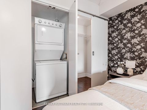 Photo 14 at 710 - 75 Dalhousie Street, Yonge Corridor, Toronto Photo 14 at 710 - 75 Dalhousie Street, Yonge Corridor, Toronto