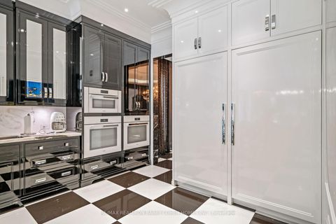 Photo 7 at 327 Cortleigh Boulevard, Nortown, Toronto