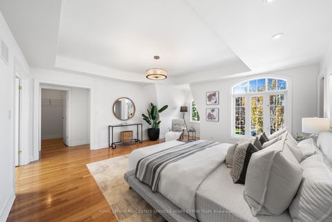 Photo 14 at 507 Broadway Avenue, Leaside, Toronto